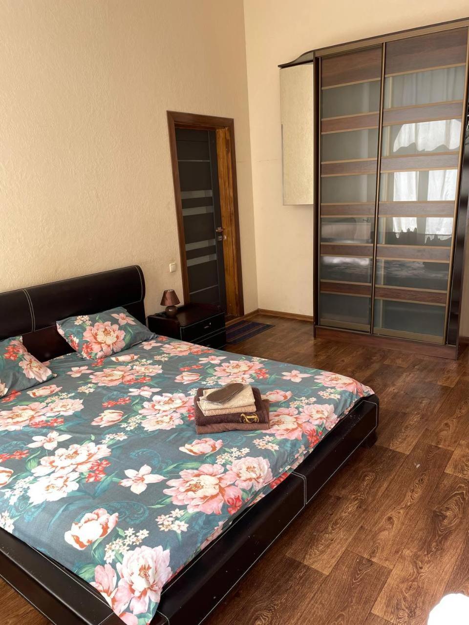 Apart 26 Odessa Exterior foto
